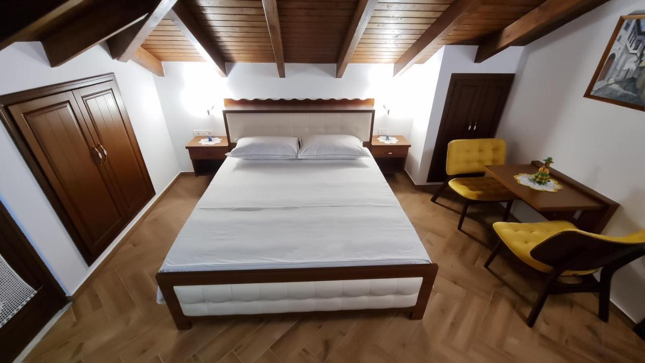 Master Hotel Berat Exterior foto