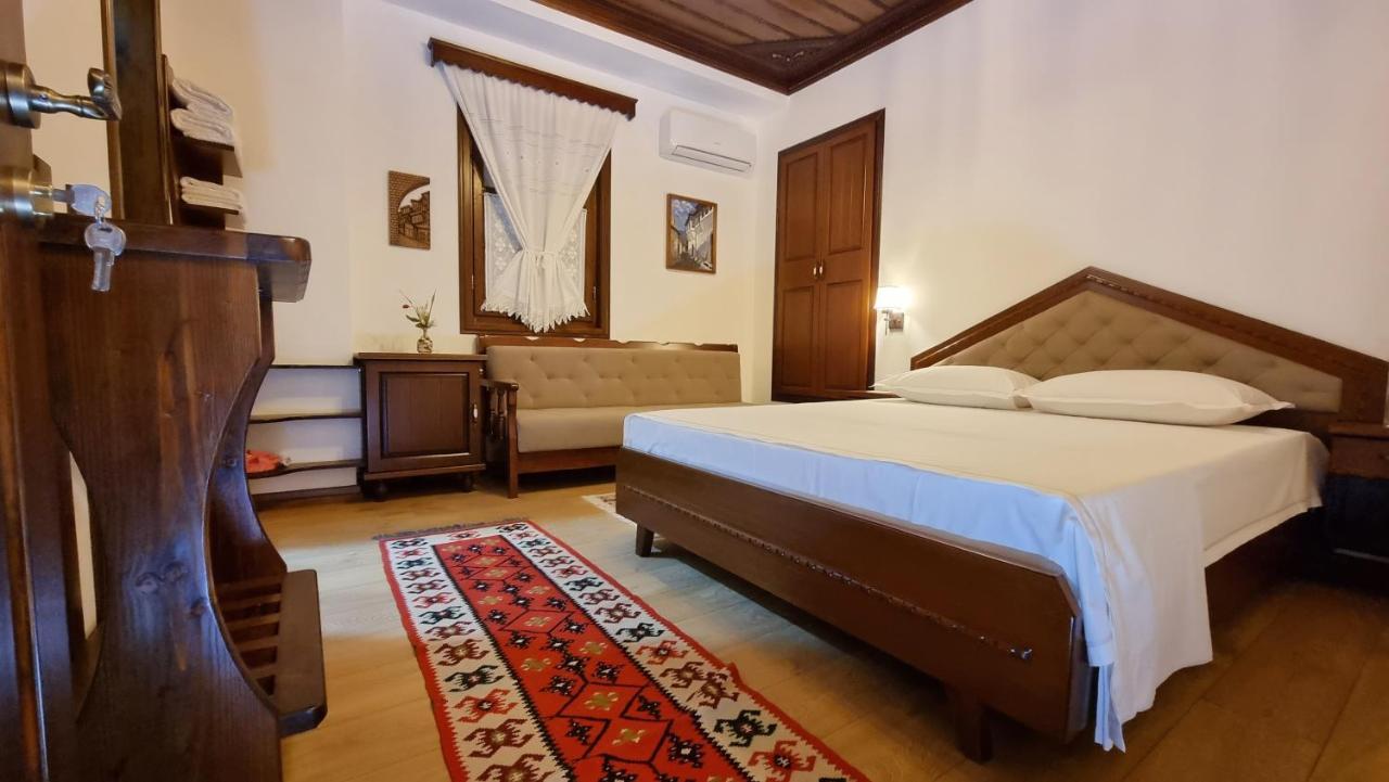 Master Hotel Berat Exterior foto