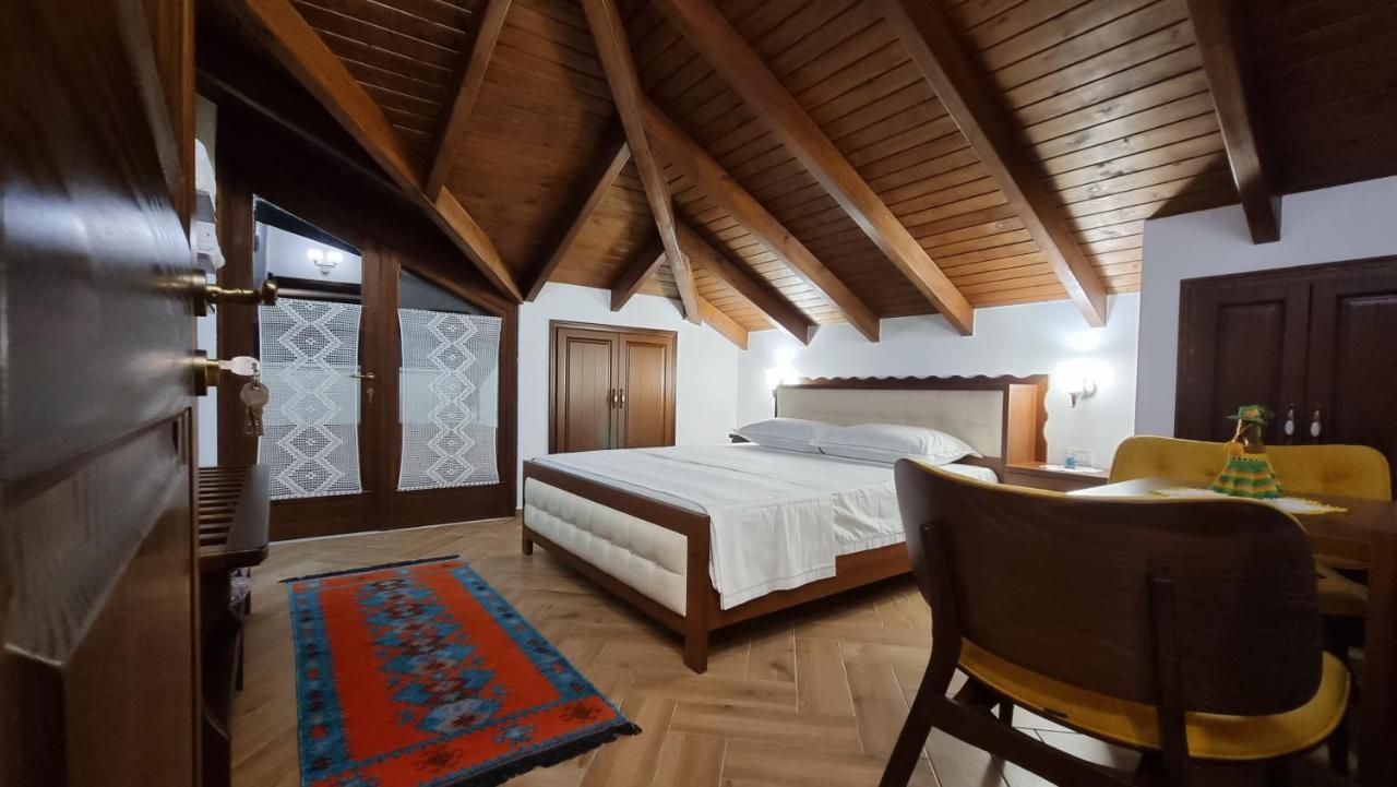 Master Hotel Berat Exterior foto